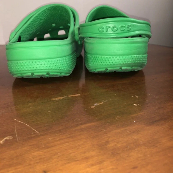 Crocs Classic Clog Green M10 W12 Unisex - Picture 6 of 7
